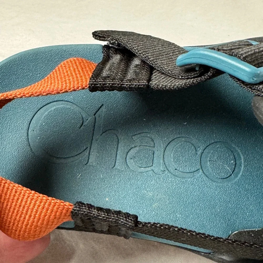 Chaco Kids' Size 4 Black Chillos Clogs JCH180360 Adjustable Straps Clogs
